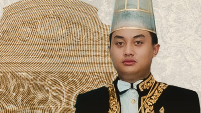 Putra Mahkota Usia 22 Tahun Ini Calon Pengganti PB XIII—Siapa Lawannya?, Profil Gusti Purbaya: Raja Muda Berpendidikan dan Vokal, Penobatan Resmi sebagai Putra Mahkota: Momentum Penting 2022, Sengketa Internal: Status Permaisuri Jadi Akar Konflik, Dua Kubu dalam Keluarga Keraton: Menuju Mufakat atau Perpecahan?, Peran Keraton Surakarta di Era Republik: Antara Simbol dan Otoritas, Kesimpulan: Antara Legitimasi, Tradisi, dan Persatuan