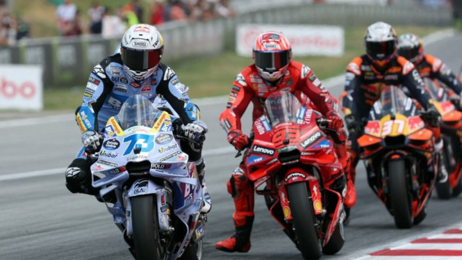 Valencia Jadi Penentu Gelar? Jadwal Sprint Race MotoGP Malam Ini, Jadwal Sprint Race MotoGP Valencia: Sabtu, 15 November 2025, Hasil FP1: Jack Miller Guncang Peta Kekuatan, Karakter Sirkuit Ricardo Tormo: Tempat Duel Jarak Dekat, Mengapa Sprint Race Malam Ini Penting?, Prediksi: Siapa yang Bisa Menang Malam Ini?, Cara Menonton Sprint Race MotoGP Valencia Malam Ini, Kesimpulan: Malam Penentuan di Valencia
