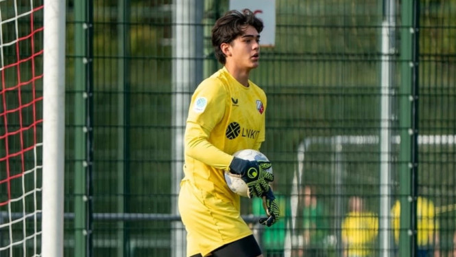 Mike Hoppenbrouwers, Ringkasan Berita:, Peluang Debut Mike Hoppenbrouwers di Bawah Mistar, Perjuangan Garuda Muda Belum Berakhir, Sosok Mike Hoppenbrouwers, Kiper Muda dengan Darah Nusantara, Misi Penutup Garuda Muda