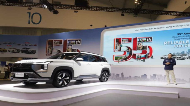 Mitsubishi Bikin Heboh GJAW 2025, Empat Mobil Modifikasi Mitsubishi yang Jadi Sorotan, Komitmen Mitsubishi: Lebih dari Sekadar Pameran, Rifat Sungkar Beri Peringatan: Modifikasi Ada Batasnya, Bisa Test Drive? Bisa Banget!, GJAW 2025 Jadi Momen Penentu Penjualan