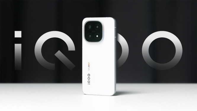 iQOO 15 Series Punya Tenaga Ekstrem, Bocoran Chip Elite dan Fitur Futuristik Siap Tantang Flagship 2025, Layar Futuristik dengan Refresh Rate Tinggi, Peningkatan Kamera Lewat Lensa Periskop, Baterai Jumbo dan Fitur Gaming yang Ditingkatkan, Jadwal Peluncuran dan Ekspektasi Pasar