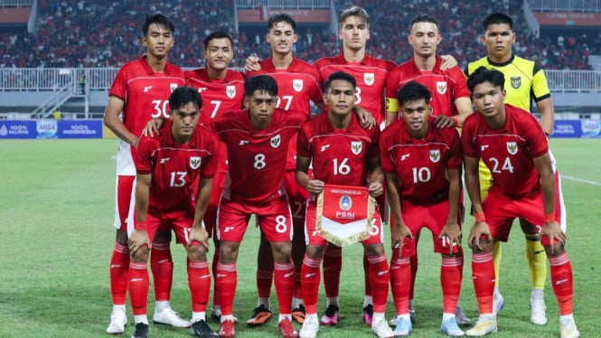 7 Pemain Filipina Pernah Lawan Indonesia, Apakah Rekor Kemenangan Akan Terulang?, Filipina U-22: Skuad “Berumur” tapi Berpengalaman, Rekor Pertemuan: Dominasi Indonesia, Tapi Waspadai Balas Dendam, Faktor Kunci yang Akan Menentukan Hasil Laga, Prediksi dan Implikasi bagi Perjalanan SEA Games 2025, Kesimpulan: Bukan Sekadar Laga Pembuka, Tapi Ujian Filosofi Timnas