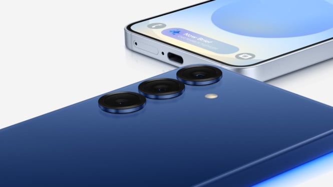 Samsung Batalkan Galaxy S26 Edge, Tren HP Ultra Tipis Mulai Redup?, Dari Rencana Ambisius ke Penghentian Total, Galaxy S25 Edge: Desain Cantik, Tapi Penuh Kompromi, Apple Juga Mundur: iPhone Air Dipangkas Produksinya, Apa yang Lebih Diinginkan Konsumen? Bukan Tipis, Tapi Andal, Masa Depan Smartphone Flagship: Akhir dari Eksperimen Ultra-Tipis?, Kesimpulan: Konsumen Menang, Estetika Kalah