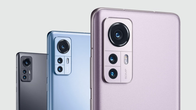Samsung, Xiaomi, Oppo Serentak Naikkan Harga-Ini Daftar Lengkapnya!, Apa Penyebab Kenaikan Harga Smartphone Global?, Daftar HP Samsung yang Naik Harga per April 2026, Daftar HP Xiaomi (Termasuk Redmi &amp; Poco) yang Naik Harga, Daftar HP Oppo yang Naik Harga – Ada yang Naik Rp1,2 Juta!, Merek Lain yang Ikut Naik Harga, Dampak terhadap Konsumen dan Strategi Pembelian, Prediksi: Apakah Harga Akan Turun Lagi?, Kesimpulan: Era Smartphone Murah Mulai Berakhir?