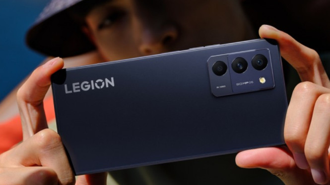 Setelah 4 Tahun Hilang, Lenovo Siapkan HP Gaming Baru dengan Snapdragon 8 Elite?, Comeback yang Tepat Waktu: Lenovo Isi Kekosongan Pasca-ROG Phone, Apa yang Kita Ketahui tentang Ponsel Gaming Lenovo Terbaru?, Prediksi Spesifikasi (Berdasarkan Pola Sebelumnya), Kesimpulan: Era Baru Persaingan Ponsel Gaming Dimulai