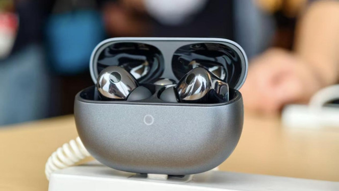HUAWEI FreeBuds Pro 5 Resmi Meluncur: Revolusi TWS dengan Dual-Engine AI dan Audio Lossless, Cek Harganya!, Inovasi Dual-Engine AI Noise Cancellation: Sunyi Tanpa Kompromi, Kualitas Audio Lossless: Standar Baru Bagi Audiophile, Komunikasi Jernih dengan Teknologi Pure Voice, Desain Ergonomis dan Durabilitas Tinggi, Spesifikasi dan Fitur Unggulan, Harga dan Ketersediaan di Indonesia