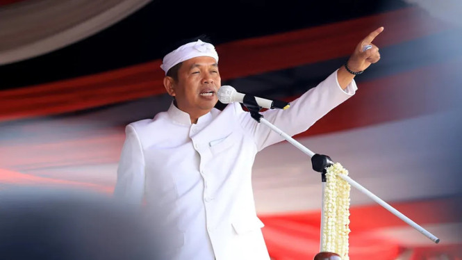 Ada 1.500 Penyapu Jalan di Bandung, Dedi Mulyadi Pertanyakan Hasilnya, Dedi Mulyadi Soroti 1.500 Penyapu Jalan Bandung, Distribusi Kerja Penyapu Jalan Dinilai Perlu Dipetakan, Kebersihan Kota Bandung Belum Terlihat Signifikan, Pemerintah Provinsi Siap Bantu Kelola Kebersihan Bandung
