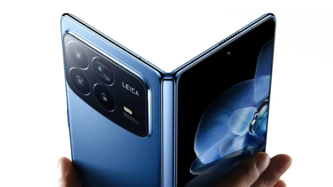 Bocoran Xiaomi Foldable Terbaru: Pakai Chip Xring O3, Harga Tembus Rp22 Juta!, Chip Xring O3: Langkah Strategis Xiaomi Menuju Kemandirian Teknologi, Spesifikasi yang Diketahui: Premium dari Ujung ke Ujung, Mengapa Xiaomi Mundur dari Foldable di 2025?, Nama Masih Misterius: MIX Fold 5 atau Xiaomi 17 Fold?, Xiaomi 17 Max: Flagship Layar Besar yang Juga Patut Dinanti, Strategi Xiaomi 2026: Dominasi dengan Silikon Lokal dan Diversifikasi Form Factor, Kesimpulan: Xiaomi Kembali, dan Kali Ini Lebih Siap