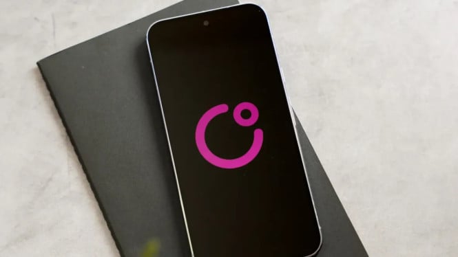 Google Bocorkan COSMO, Asisten AI Eksperimental dengan Gemini Nano!, Apa Itu COSMO? Asisten AI “On-Device” Generasi Baru, Fitur Unggulan COSMO: Lebih dari Sekadar Chatbot, Arsitektur Teknis: Tiga Mode Model AI, Mengapa COSMO Dihapus? Indikasi Kebocoran Sebelum Google I/O 2026, Implikasi: Masa Depan Asisten AI yang Proaktif dan Lokal, Kesimpulan: Bocoran Singkat, Tapi Penuh Makna