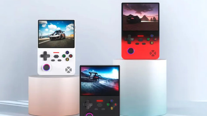 Lenovo G02 Resmi Rilis, Konsol Retro Rp1 Jutaan untuk Main Game Lawas!, Bukan Produk Global: Lenovo Batasi Tanggung Jawab atas G02, Spesifikasi Teknis: Chipset Rockchip RK3326 untuk Emulasi Ringan, Desain &amp; Layar: Nostalgia dengan Sentuhan Modern, Daya Tahan Baterai &amp; Sistem Operasi, Harga &amp; Pesaing: Lebih Murah dari Anbernic RG40XXV, Peringatan untuk Konsumen Internasional, Kesimpulan: Alternatif Murah, Tapi Waspadai Statusnya