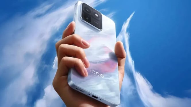 iQOO 15T Resmi Meluncur: Flagship Pertama dengan Kamera 200MP &amp; Baterai 8.000mAh!, Performa Gaming Revolusioner: Chip Q3 + Dimensity 9500 Monster Edition, Kamera 200MP Pertama di Flagship iQOO: Lebih dari Sekadar Angka, Baterai Blue Ocean 8.000mAh: Rekor Baru untuk Flagship, Desain &amp; Ketahanan: IP68 + IP69, Langka di Kelasnya, Ketersediaan: Hanya di Tiongkok (Untuk Saat Ini), Harga &amp; Konfigurasi Memori, Kesimpulan: Standar Baru untuk Flagship Gaming 2026
