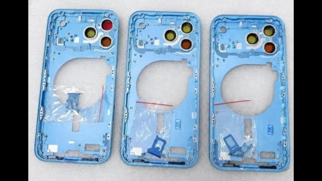 iPhone 18 Pro Bocor dalam Warna Dark Cherry &amp; Light Blue!, Dark Cherry: Sejarah Baru untuk iPhone Pro, Light Blue: Bukan Sekadar “Space Blue” Versi Baru, Desain Nyaris Identik dengan iPhone 17 Pro: Strategi Iteratif Apple, Upgrade Tersembunyi: A20 Pro, Kamera, dan Dynamic Island Lebih Kecil, Konteks Strategis: iPhone Fold Hadir dalam Warna Konservatif, Peluncuran Resmi: Tunggu September 2026, Kesimpulan: Era Baru Estetika iPhone Telah Dimulai
