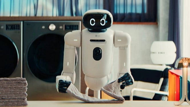 LG CLOiD: Robot Rumahan AI yang Bisa Masak, Cuci, &amp; Lipat Baju Sendiri!, Desain Fisik CLOiD: Mirip Manusia, Dibuat untuk Ruang Keluarga, Teknologi Inti: Physical AI yang Mengubah Penglihatan Jadi Tindakan, Skenario Penggunaan Nyata: Dari Sarapan hingga Laundry, Integrasi dengan Ekosistem LG ThinQ: Rumah yang Benar-Benar Pintar, LG Actuator AXIUM: Otot Baru untuk Robot Layanan Masa Depan, Tantangan &amp; Pertanyaan Etis: Siapkah Masyarakat?, Kesimpulan: Masa Depan Rumah Pintar Sudah di Depan Mata