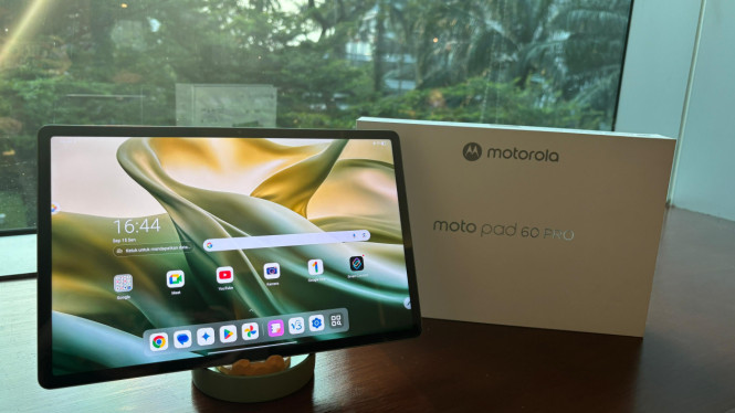 Moto Pad 60 Pro, Layar 3K 144Hz: Kanvas Digital yang Siap Menangkap Ide, Moto Pen Pro &amp; AI Google: Kombinasi Cerdas untuk Kreasi Lebih Cepat, Performa Kencang untuk Multitasking dan Produksi Konten, Audio JBL &amp; Baterai Jumbo: Kreasi Tanpa Batas Waktu, Smart Connect: Ekosistem Kerja yang Terhubung