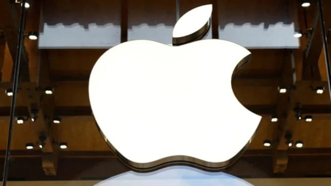 Siri Makin Cerdas: Apple Resmi Gandeng Google dengan AI Gemini, Transformasi Siri: Dari Asisten Suara Menjadi AI Personal, Gemini Menguatkan Fondasi Apple Intelligence, Latar Belakang Strategis Kolaborasi Apple Google, Dampak ke Depan pada Ekosistem Apple