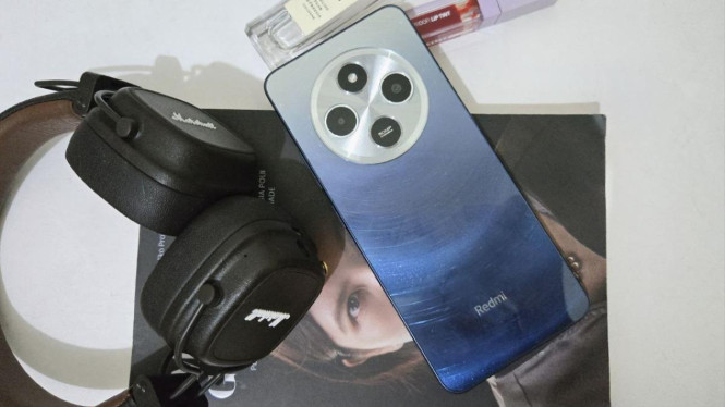 Revolusi AI: 5 HP AI Termurah 2026 Mulai Rp 1 Jutaan, 1. Redmi 14C: Deteksi Scene AI untuk Fotografi Optimal, 2. Infinix HOT 60i: Suite AI Lengkap untuk Efisiensi, 3. Oppo A58: Portrait Klasik dengan Sentuhan AI, 4. Vivo Y19s Pro: AI Erase untuk Edit Foto Instan, 5. Infinix Smart 10 Plus: Asisten Virtual Folax