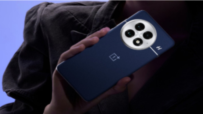 5 Alternatif OnePlus 13 Terbaik 2026: Upgrade Wajib!, Opsi Loyalitas Merek: Peningkatan Mutlak pada OnePlus 15, Dominasi Fotografi: Vivo X300 dan Pesaing Ultra, Realme GT 8 Pro: Layar Ekstrem dan Baterai Raksasa, iQOO 15: Kekuatan Performa Gaming Sejati, Oppo Find X9: Alternatif Chipset Dimensity Unggulan, Analisis Pasar Flagship 2026