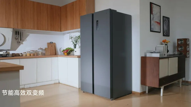 Xiaomi Luncurkan Kulkas 636L dengan Deodorisasi Ion Perak &amp; Pembekuan Cepat!, Desain Interior Cerdas: 18 Zona Penyimpanan untuk Kebutuhan Keluarga Besar, Sistem Sanitasi Revolusioner: Ion Perak untuk Antibakteri &amp; Penghilang Bau, Pendinginan Cerdas: Sirkulasi Udara 360° &amp; Pembekuan Cepat 10 kg/12 Jam, Hemat Energi &amp; Senyap: Grade 1 Efisiensi &amp; Kebisingan 34 dB, Fitur Smart: Kendali via Mi Home &amp; Kompatibel dengan Xiao Ai, Ekosistem Xiaomi: Dari Kulkas hingga Alat Cukur &amp; Lampu Langit-Langit, Harga dan Ketersediaan, Kesimpulan: Kulkas Pintar Terbaik untuk Keluarga Indonesia?