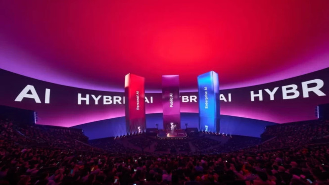 Lenovo Pamer Server AI Inferencing Revolusioner di CES 2026, Mengapa Inferensi AI Mendesak bagi Korporasi?, Pilar Utama: Portofolio Server AI Inferencing Lenovo, Mengoperasikan AI Skala Besar Melalui Hybrid AI Factory, Transformasi Layanan dengan Hybrid AI Factory Services