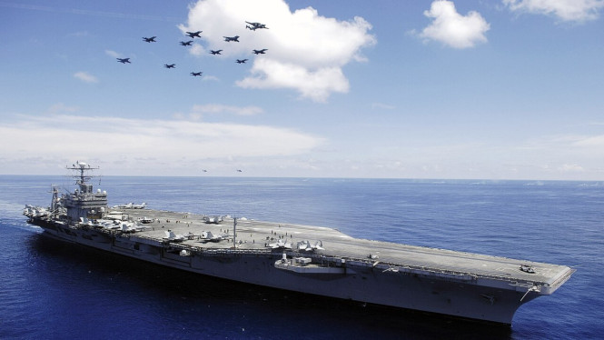 Kapal Induk AS USS Abraham Lincoln Bersiaga