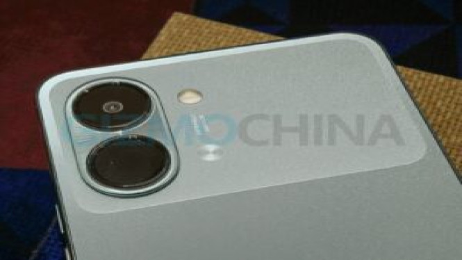 Tecno Spark Go 3: Uji Tuntas HP Entry-Level Paling Stabil, Desain Praktis dan Ketahanan Fisik Tecno Spark Go 3, Layar 120Hz: Inovasi Tak Terduga di Kelas Bawah, Kinerja Harian dan Kamera Dasar yang Andal, Analisis Mendalam: Siapa Pengguna Ideal Spark Go 3?