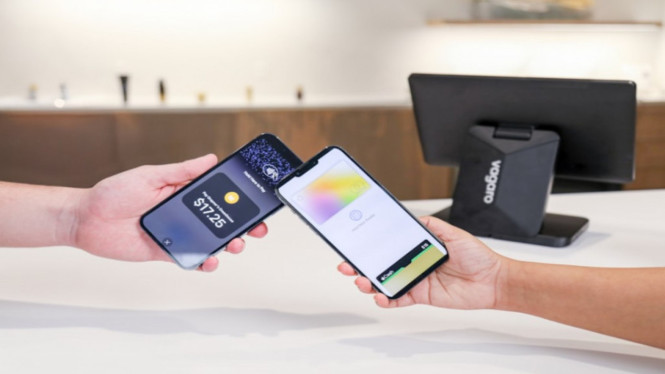 Agen Pulsa Banting Setir: Fokus Jual Top Up Diamond Game Mobile, Revolusi Bisnis Agen Pulsa: Dari Komunikasi ke Gaya Hidup Digital, Adaptasi Cepat Konter Fisik Melalui Layanan Digital, Mengelola Peluang dan Tantangan Pasar Top Up Diamond, Proyeksi Masa Depan Ekonomi Digital Indonesia