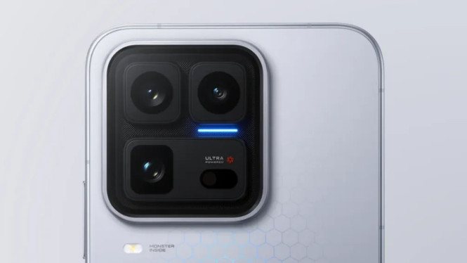 Gila! iQOO 15 Ultra Bawa Chip Gaming Sendiri &amp; Baterai 7.400mAh, Chip Q3: Otak Gaming Buatan iQOO yang Ubah Aturan Main, Ice Dome Air Cooling System: Pendingin Aktif Pertama di Smartphone Flagship, Spesifikasi Lengkap: Dari Layar 2K hingga Baterai 7.400mAh, Fitur Gaming Tambahan: Pengalaman Konsol di Genggaman, Peluncuran &amp; Ekspektasi Pasar, Kesimpulan: Era Baru Gaming Mobile Telah Dimulai