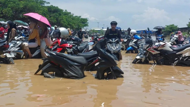 Motor Mogok Akibat Banjir
