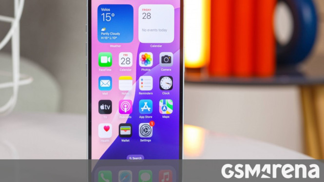 Teknologi Layar LTPO+ OLED Siap Debut di iPhone 18 Pro