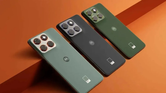 HP Rp6 Jutaan dengan Baterai 3 Hari? Ini Spesifikasi Gila Edge 70 Fusion!, Baterai 7.000mAh: Akhir dari Kecemasan Baterai?, Tentu, ada pertanyaan logis: apakah ponsel ini akan terasa berat atau tebal?, Snapdragon 7s Gen 3: Pindah dari Dimensity, Lebih Efisien, Desain Unik: Panel Belakang Berbahan “Nylon Terinspirasi Kain”, Ketahanan Ekstrem: IP68 + IP69, Bisa Disemprot Air Panas Bertekanan!, Layar Flagship di Kelas Mid-Range: OLED 144Hz &amp; 5.200 Nits!, Harga dan Potensi Persaingan: Ancaman Serius untuk Samsung &amp; Google, Kesimpulan: Bukan Sekadar “Fusion”, Tapi Revolusi Mid-Range