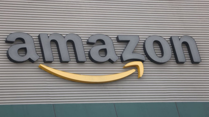 Amazon Siapkan Rp837 T untuk Suntik OpenAI: Konflik Kepentingan?, Membongkar Valuasi Raksasa dan Sumber Pendanaan OpenAI, Dilema Amazon: Antara Anthropic dan Investasi Amazon OpenAI, Strategi di Balik Perebutan Chip AI, Prospek dan Dampak Industri Kecerdasan Buatan Global