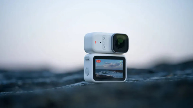 Xtra Atto: Kamera Wearable 4K Terkecil untuk Kreator, Hanya 54 Gram!, Filosofi Desain: “Kecil Itu Revolusioner”, Spesifikasi Teknis: Performa Besar dalam Tubuh Mungil, Stabilisasi Cerdas: MotionMaster &amp; TiltGuard, Vision Dock: Ubah Atto Jadi Sistem Rekam All-Day, Fitur Tangan-Bebas: Rekam Tanpa Sentuh, Posisi Strategis di Pasar Kamera 2026, Kesimpulan: Bukan Sekadar Kamera Kecil Tapi Alat Perekam Kehidupan