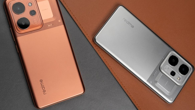Baterai 10.001 mAh Pertama di Dunia! Realme P4 Power 5G Bikin Heboh, Titan Battery 10.001 mAh: Revolusi Daya Tahan Smartphone, Daya Tahan yang Nyaris Tak Terbatas, Pengisian Cepat 80W &amp; Reverse Charging 27W Tercepat di Dunia, Desain "Visible Power": Transparansi yang Penuh Makna, Performa Tinggi: Dimensity 7400 Ultra + AI Chip HyperVision+, Layar AMOLED HyperGlow 4D Curve: Visual Premium, Kamera: Fokus pada Kualitas Utama, Ketahanan Ekstrem: Sertifikasi IP69, IP68, IP66, Perangkat Lunak: Realme UI 7.0 di Atas Android 16, Harga dan Ketersediaan, Kesimpulan: Smartphone untuk Era Baru Kemandirian Digital