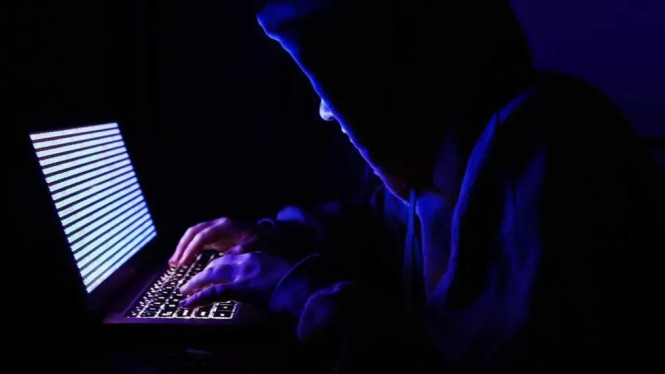 Foto &amp; Video Anda Bisa Sudah Bocor! Aplikasi Populer Ini Bocorkan 12TB Data Pengguna, Apa yang Terjadi? Kesalahan Fatal di Google Cloud Storage, Dampak Nyata: Bukan Cuma Foto, Tapi Identitas Pribadi Ikut Bocor, Respons Google: Aplikasi Ditarik, Tapi Kerusakan Sudah Terjadi, Mengapa Ini Harus Mengkhawatirkan Anda?, Pelajaran Penting: Bagaimana Melindungi Diri di Masa Depan?, Kesimpulan: Kepercayaan Harus Dibayar dengan Verifikasi