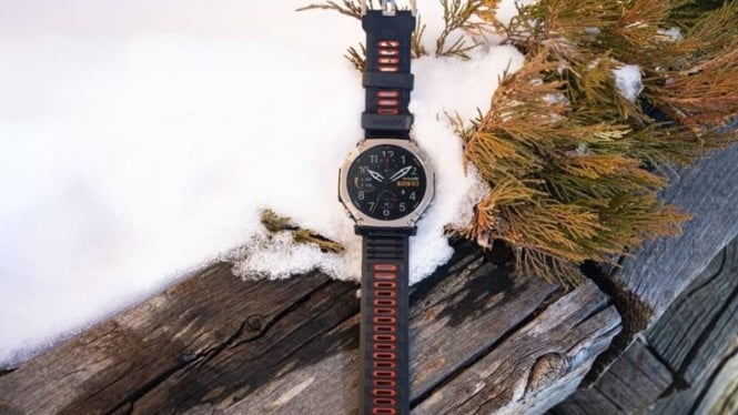 Amazfit T-Rex Ultra 2 Resmi Rilis di Indonesia, Harga Rp9,1 Juta!, Desain Tangguh: Titanium Grade-5, Kaca Safir, dan Bobot Ringan, Sertifikasi Ketahanan Kelas Militer &amp; Selam Ganda, Baterai 30 Hari &amp; Penyimpanan Internal 64 GB, Navigasi Mandiri Tanpa Ponsel: Fitur Revolusioner untuk Petualang, Fitur Darurat &amp; Komunikasi Langsung, Pelacakan Kesehatan &amp; Performa Olahraga Lengkap, Harga dan Ketersediaan di Indonesia, Kesimpulan: Smartwatch Terbaik untuk Petualang Indonesia?