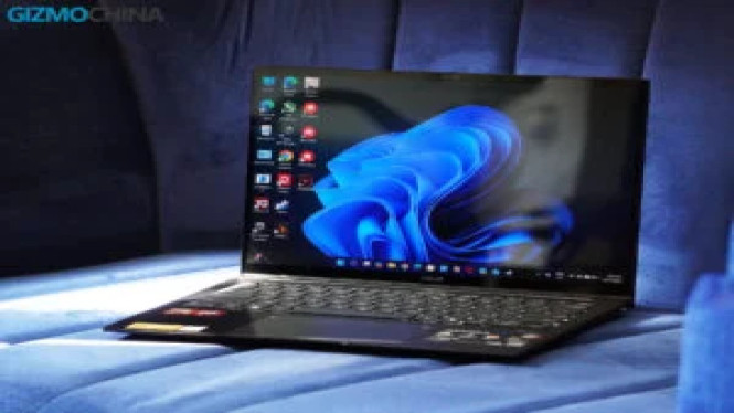 Review Asus Zenbook 14 OLED UM3406G: Laptop AI Super Ringan, Desain Premium Asus Zenbook 14 OLED UM3406G, Visual Memukau dengan Panel Lumina OLED, Konektivitas Luas dan Kenyamanan Mengetik, Analisis Performa dan Efisiensi Harian