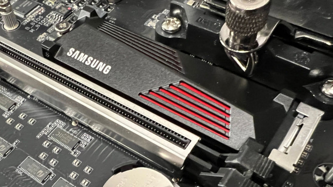 Waspada SSD Samsung 990 Pro Palsu, Sangat Mirip dengan Aslinya!