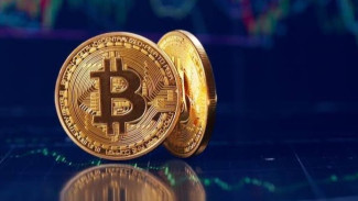 Ilustrasi Bitcoin, 1. Bonk (BONK), 2. Bittensor (TAO), 3. Fartcoin (FARTCOIN), 4. Pengu (PENGU), 5. Sui (SUI), 6. Hyperliquid (HYPE)