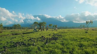 Savana Tianyar, 1. Savana Tianyar, 2. Bukit Cemara, 3. Pura Besakih, 4. Tirta Gangga, 5. Pantai Amed, 6. Taman Ujung