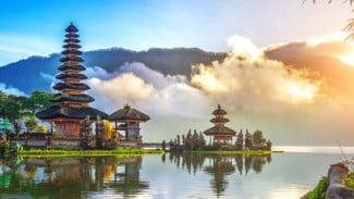 Ilustrasi Investasi Properti di Bali, Indonesia: Surga Tropis dengan Biaya Terjangkau, Ilustrasi Investasi Properti di Bali, Vietnam: Pesona Asia Tenggara dengan Harga Bersahabat, Maroko: Eksotisme Afrika Utara yang Ekonomis, Tips Perjalanan Hemat untuk Maksimalkan Liburan