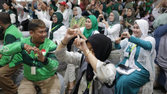 Program Teman Setara, 1. Mitos: Semua Individu Disabilitas Rungu Pasti Bisa Membaca Bibir, 2. Mitos: Tunarungu dan Tuli Adalah Istilah yang Sama, 3. Mitos: Orang Rungu Tidak Dapat Menyetir atau Bekerja dengan Baik, 4. Mitos: Bahasa Isyarat Itu Universal dan Sama di Seluruh Dunia, 5. Mitos: Komunikasi Terbaik adalah dengan Berteriak atau Berbicara Lebih Keras