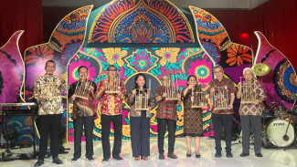 Hari Batik Nasional