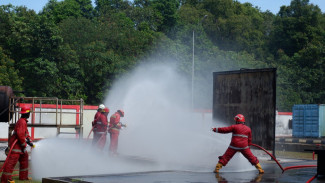Pelatihan Bahaya Api dan Penanggulan Kebakaran