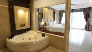 Le Eminence Hotel Convention & Resort Ciloto