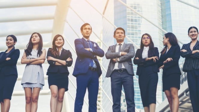 Pekerja Kantor, 1. Data Scientist, 2. Machine Learning Engineer, 3. AI Product Manager, 4. AI Ethicist, 4. NLP Engineer