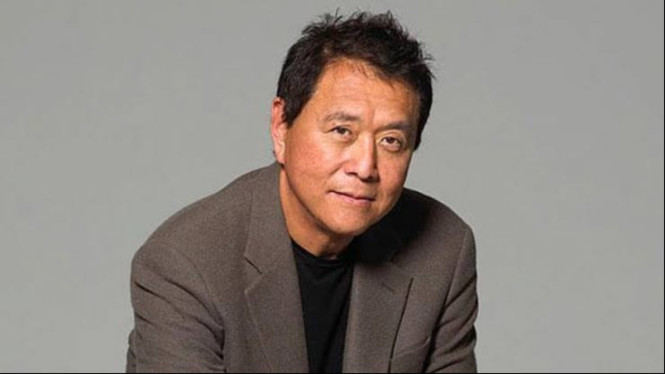 Robert Kiyosaki, 1. Berkomitmen untuk Menjadi Kaya, 2. Tulis Rencana Keuangan dan Patuhi, 3. Pilih Teman dan Mitra dengan Bijak, 4. Beri Waktu untuk Membangun Kekayaan, 5. Mulai dari Hal Kecil, Bermimpilah Besar