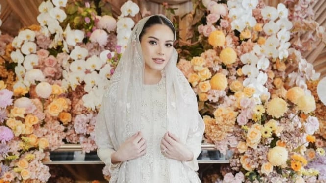 Alyssa Daguise Saat Pengajian, Langkah-Langkah Memilih MUA Pernikahan, Wajib Melakukan Trial Makeup, Perhatikan Produk dan Teknik Rias, Sesuaikan dengan Budget Tapi Jangan Terlalu “Irit”, Komunikasi itu Kunci, Pertimbangkan Faktor Kenyamanan, Jangan Lupa Perhatikan Hal Teknis