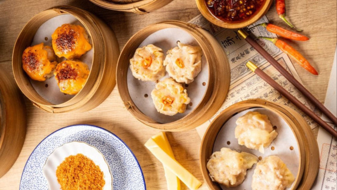 Ilustrasi dimsum, 1. Dimsum Inc – Sarinah &amp; Gandaria City, 2. Dimsum Benhil – Bendungan Hilir, 3. Dimsum 48 – Jakarta Selatan, 4. Warung Dimsum Mang Ujang – Cipete, 5. Dimsum Rakyat – Jakarta Timur