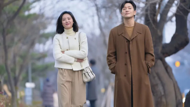 Son Suk Ku dan Kim Ji Won dalam Drama My Liberation Notes