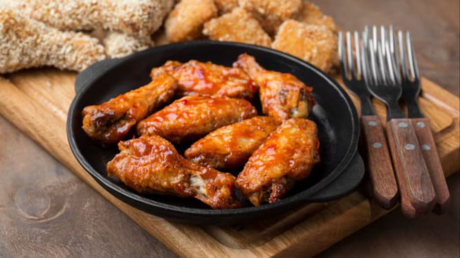 Ilustrasi Ayam Goreng Korea Saus Gochujang, Bahan Ayam Goreng:, Bahan Saus Gochujang:, Cara Membuat Ayam Goreng Korea Saus Gochujang:, Tips saat Memasak Ayam: